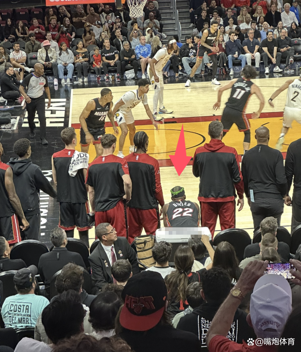 关于巴特勒迎来十赛季高光表现，美国队球迷沸腾！的信息