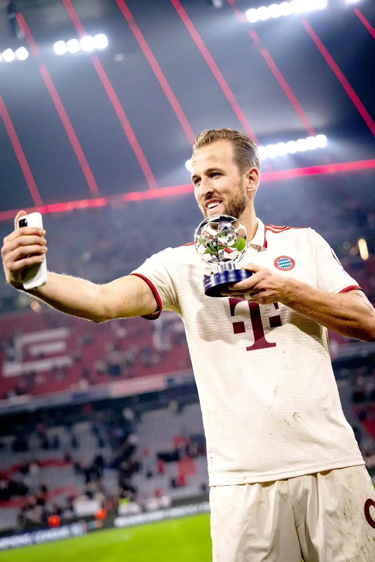 凯恩在独行侠比赛中精彩发挥，挺进下一轮引发热议！的简单介绍